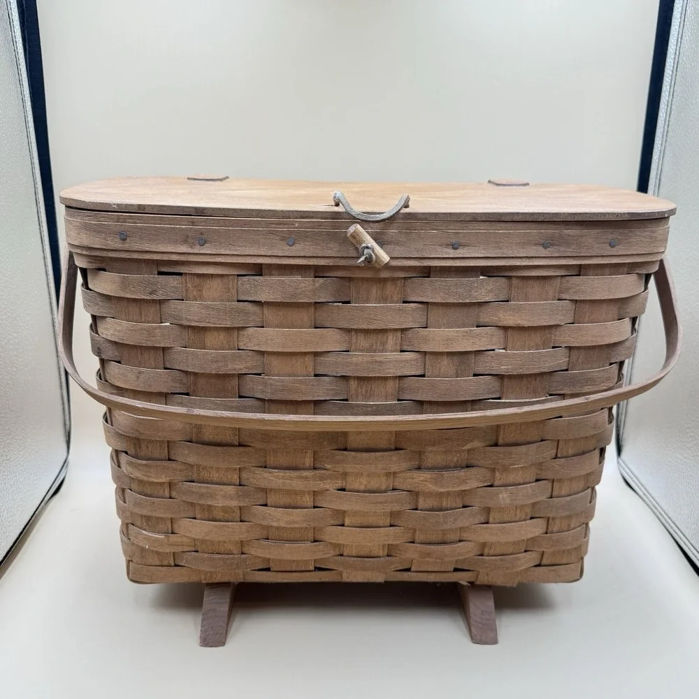 Vintage 1986 Longaberger Footed Basket W/Handle Signed Magazine Holder W/Lid